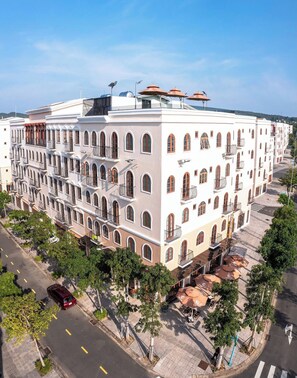 Exterior - Anston Castle Hotel (Phu Quoc)