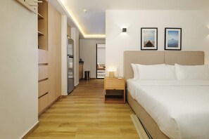 1 Schlafzimmer, Schreibtisch, WLAN, Bettwäsche