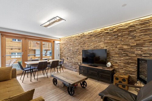 Saas-Fee center - 2 bedrooms - balcony and patio