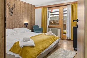 2 habitaciones, tabla de planchar con plancha y wifi gratis 