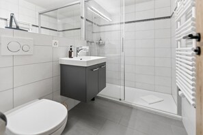 Hair dryer, towels, toilet paper - Saas-Fee center - 2 bedrooms - balcony and patio (Saas-Fee)