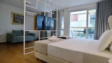 Deluxe Studio Suite | 2 bedrooms, premium bedding, down comforters, soundproofing