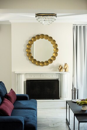 Superior Suite (Lycabettus Suite) | Living area