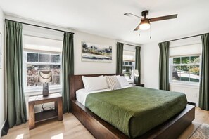 4 عدّة غرف نوم ومكتب ومكواة/لوح كي وواي فاي مجانًا