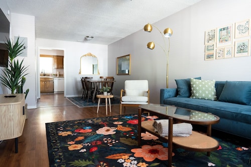 Bright 2BR Retreat | Pet-Friendly Stay