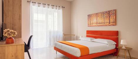 3 bedrooms, desk, iron/ironing board, WiFi