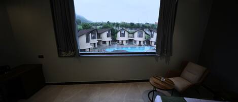 高級客房, 泳池景觀 | 書桌、筆電工作空間、免費無線上網