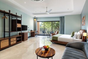 Bureau, espace de travail pour ordinateur portable, Wi-Fi gratuit