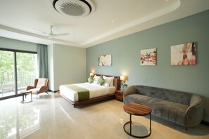 Suite estudio Confort, balcón, vistas a la montaña | Escritorio, espacio para trabajar con un portátil, wifi gratis