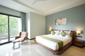 Suite estudio Confort, balcón, vistas a la montaña | Escritorio, espacio para trabajar con un portátil, wifi gratis