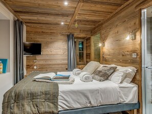 6 bedrooms, free WiFi