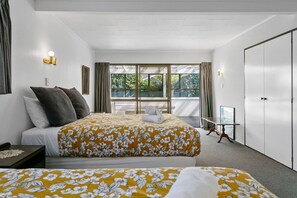 3 bedrooms, iron/ironing board, travel crib, WiFi