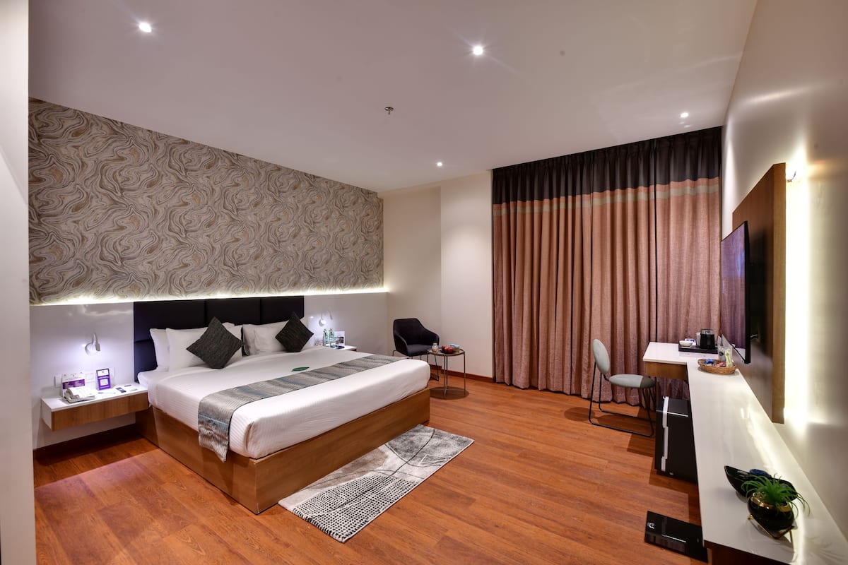 Premium-Zimmer, Stadtblick | Hochwertige Bettwaren, Betten mit Memory-Foam-Matratzen, Minibar