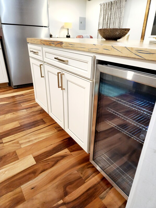 Interior - Hidden gem, beautiful scenery, peaceful and private
(Westlake)