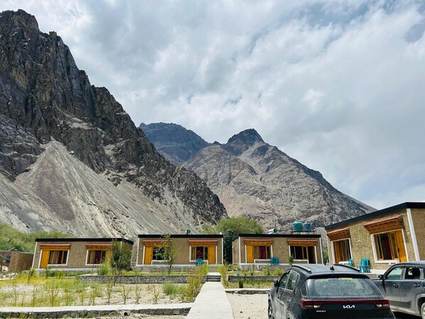 واجهة المنشأة