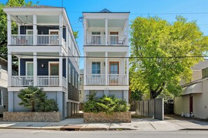 Exterior - Urban Nomad | Modern DT Charleston House + Parking (Charleston)