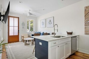 Interior - Urban Nomad | Modern DT Charleston House + Parking (Charleston)