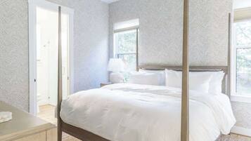 3 makuuhuonetta, silitysrauta/-lauta, Wi-Fi, vuodevaatteet