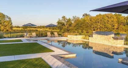 Cool Dips | Cozy Fires | Close to Round Top | The Earth Retreat at Element Ranch