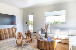 Télévision, espaces bureaux