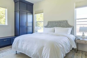 3 عدّة غرف نوم وواي فاي وملاءات أسرّة