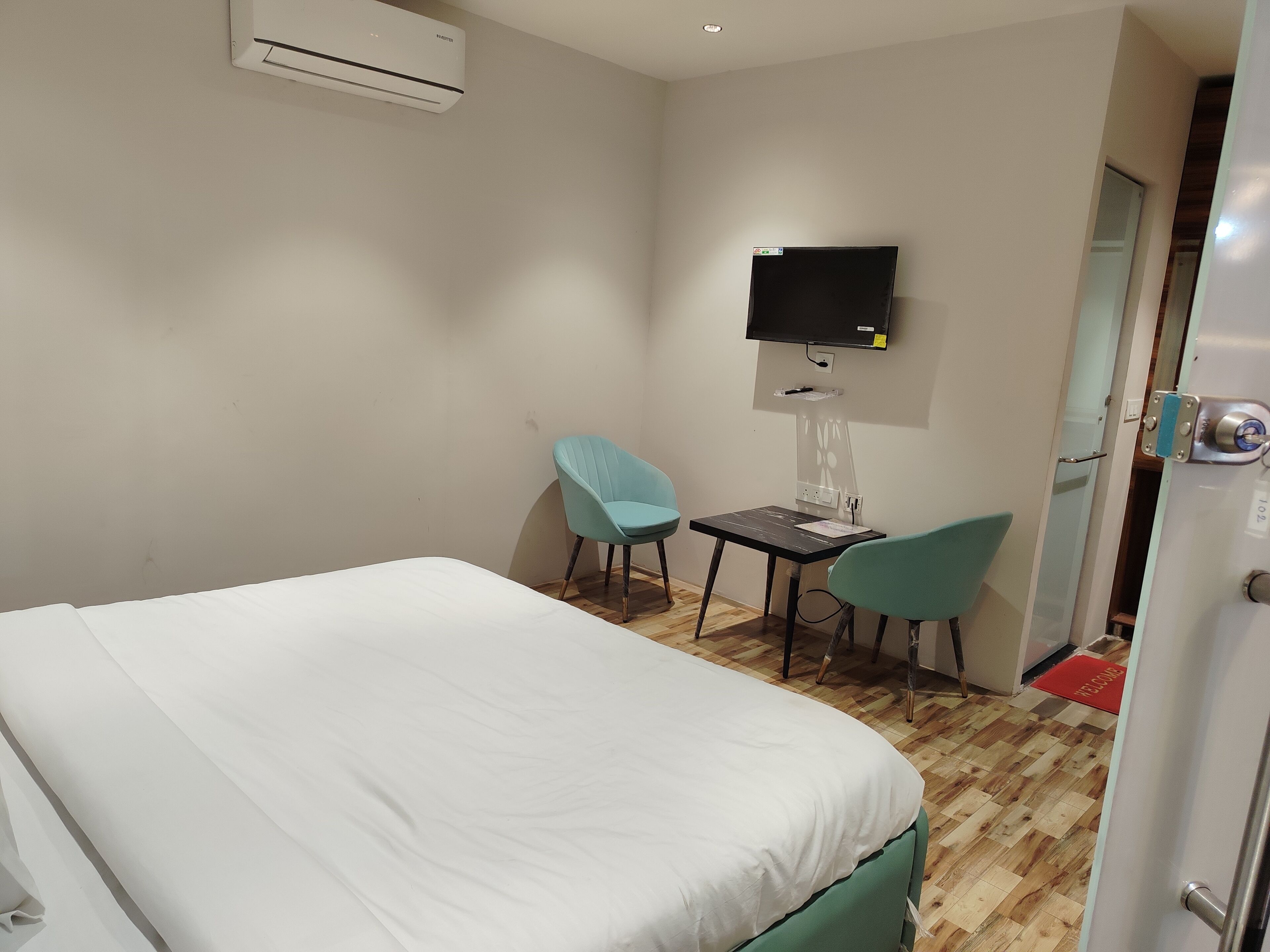 Deluxe Room | Free WiFi