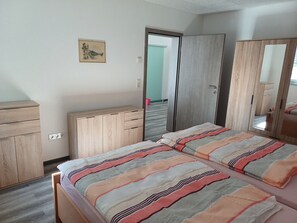 1 chambre, accès au Wi-Fi (inclus), literie fournie