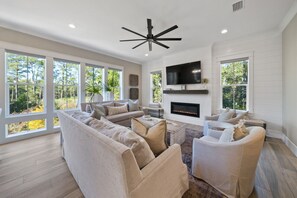 TV, fireplace, computer monitors