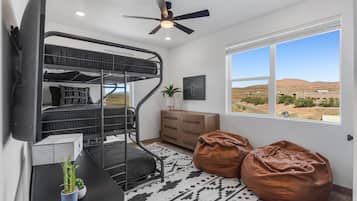 3 bedrooms, iron/ironing board, travel cot, WiFi