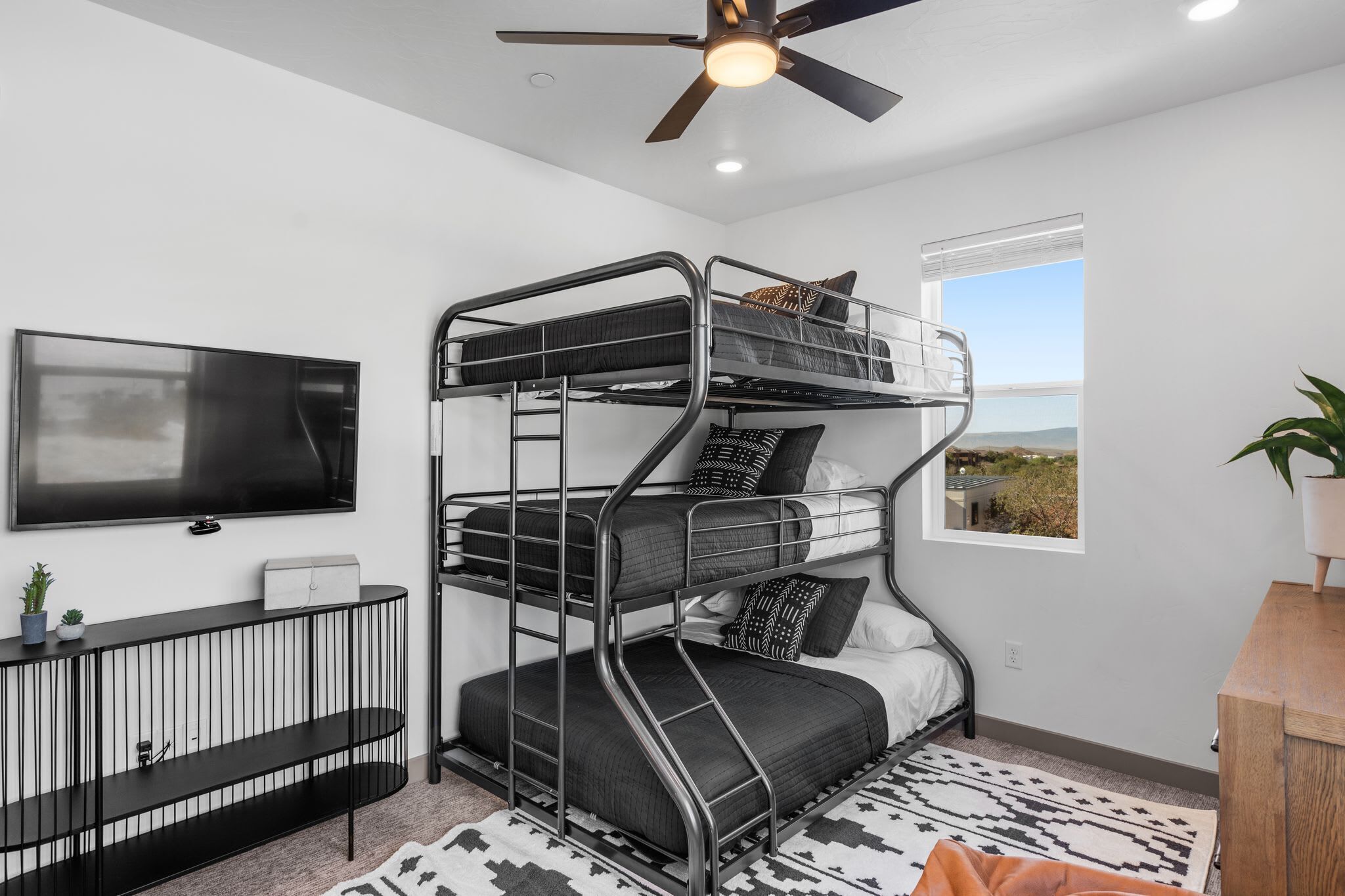 3 Schlafzimmer, Bügeleisen/Bügelbrett, Reisekinderbett, WLAN
