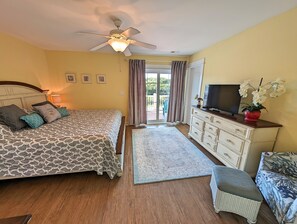 4 室のベッドルーム、WiFi (無料)