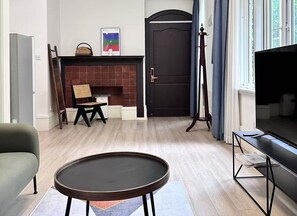 Interior - Shanghai Cozy 1-bedroom and 1-living room near Wukang Road (shanghai)