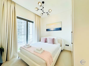2 bedrooms, in-room safe, iron/ironing board, free WiFi - Modern 2 Bed with Stunning Views (Dubai)