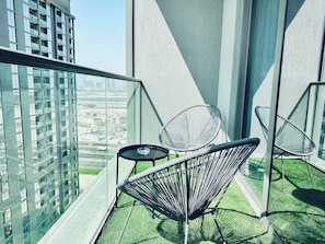 Property grounds - Modern 2 Bed with Stunning Views (Dubai)