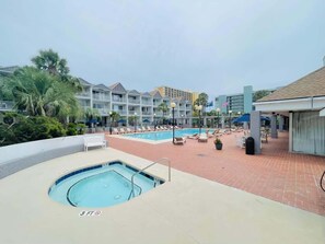 Pool - SJ19 great studio across from the beach (Myrtle Beach)
