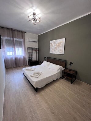 Camera Matrimoniale King Deluxe | Värdeförvaringsskåp på rummet och gratis wi-fi