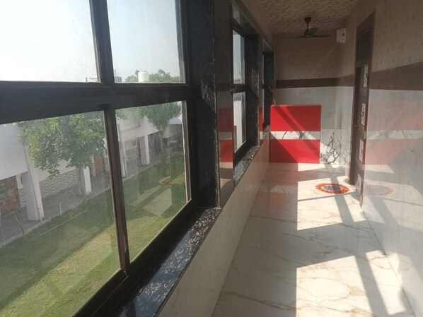 Hallway - G.D Guest House By GRB (Mathura)