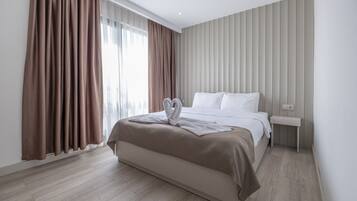 Standard Room | Egyptian cotton sheets, premium bedding, minibar, in-room safe