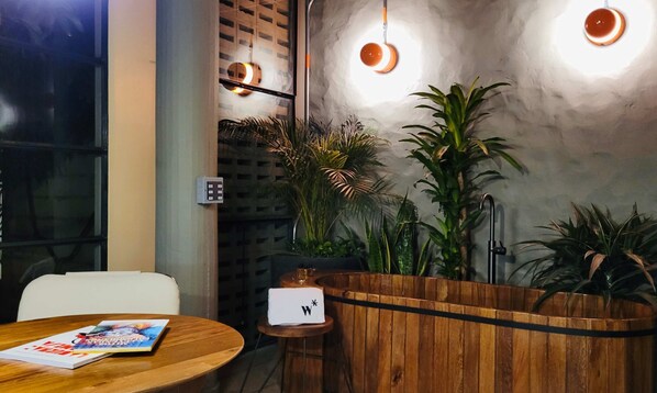 Apartment | 1 bedroom, Internet - w Dazzling Loft w Majestic Deco in Poblado (Medellín)