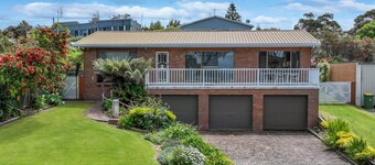 Charming 3-bedroom house with WiFi and AC in enchanting Marlo