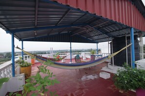 Balcony - Holi-Wood Guesthouse (Puducherry)