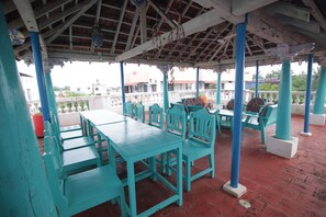 Balcony - Holi-Wood Guesthouse (Puducherry)