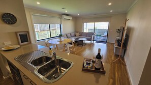 Interior - Getaway on Amaroo Way (Newborough)