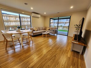 Smart TV - Getaway on Amaroo Way (Newborough)