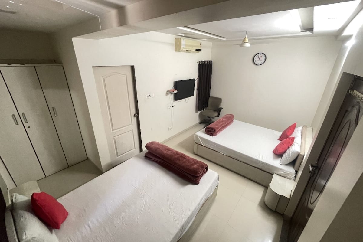 Quadrupla Deluxe, vista città | Wi-Fi gratuito, lenzuola
