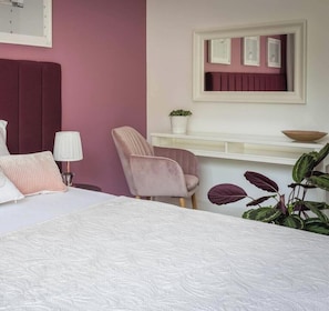 2 habitaciones, tabla de planchar con plancha y wifi gratis 