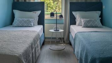 3 bedrooms, iron/ironing board, free WiFi, bed sheets