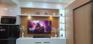 Interior - Cozy 1-bedroom condo with Balcony in enjoyable Makati (Makati)