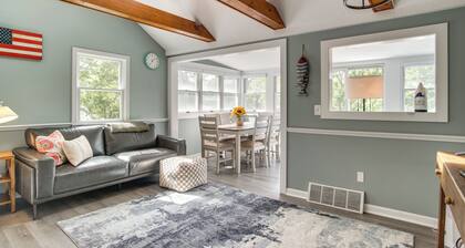 Swim & Fish On-site! Waterfront Cape Cod Cottage