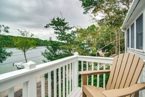 Interior - Waterfront Cape Cod Cottage on Peter's Pond (Mashpee)